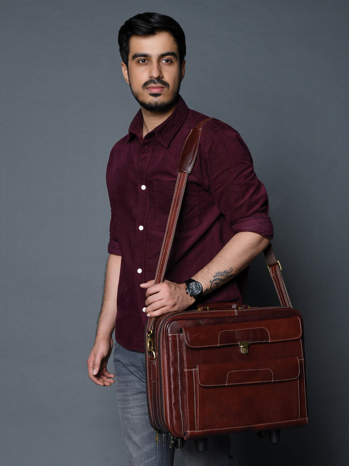 Wanderer Leather Suitcase