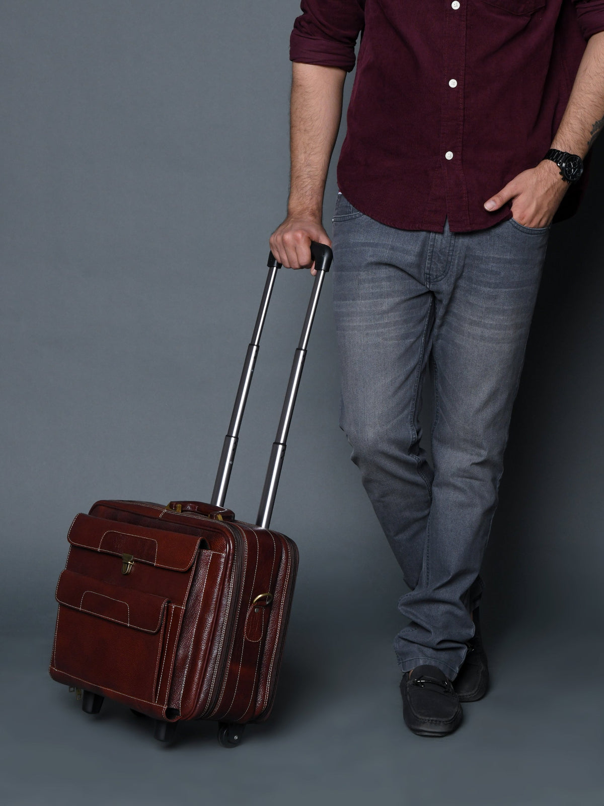 Wanderer Leather Suitcase