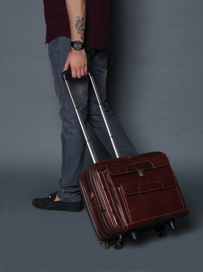 Wanderer Leather Suitcase